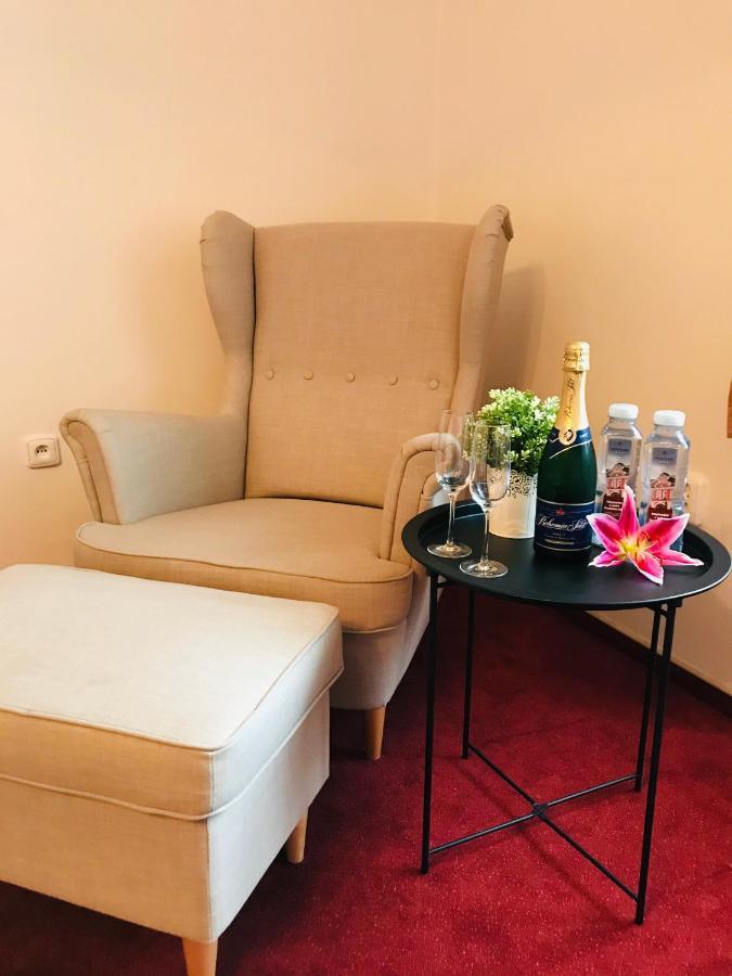 Hotel Posta Sobotka Eksteriør bilde