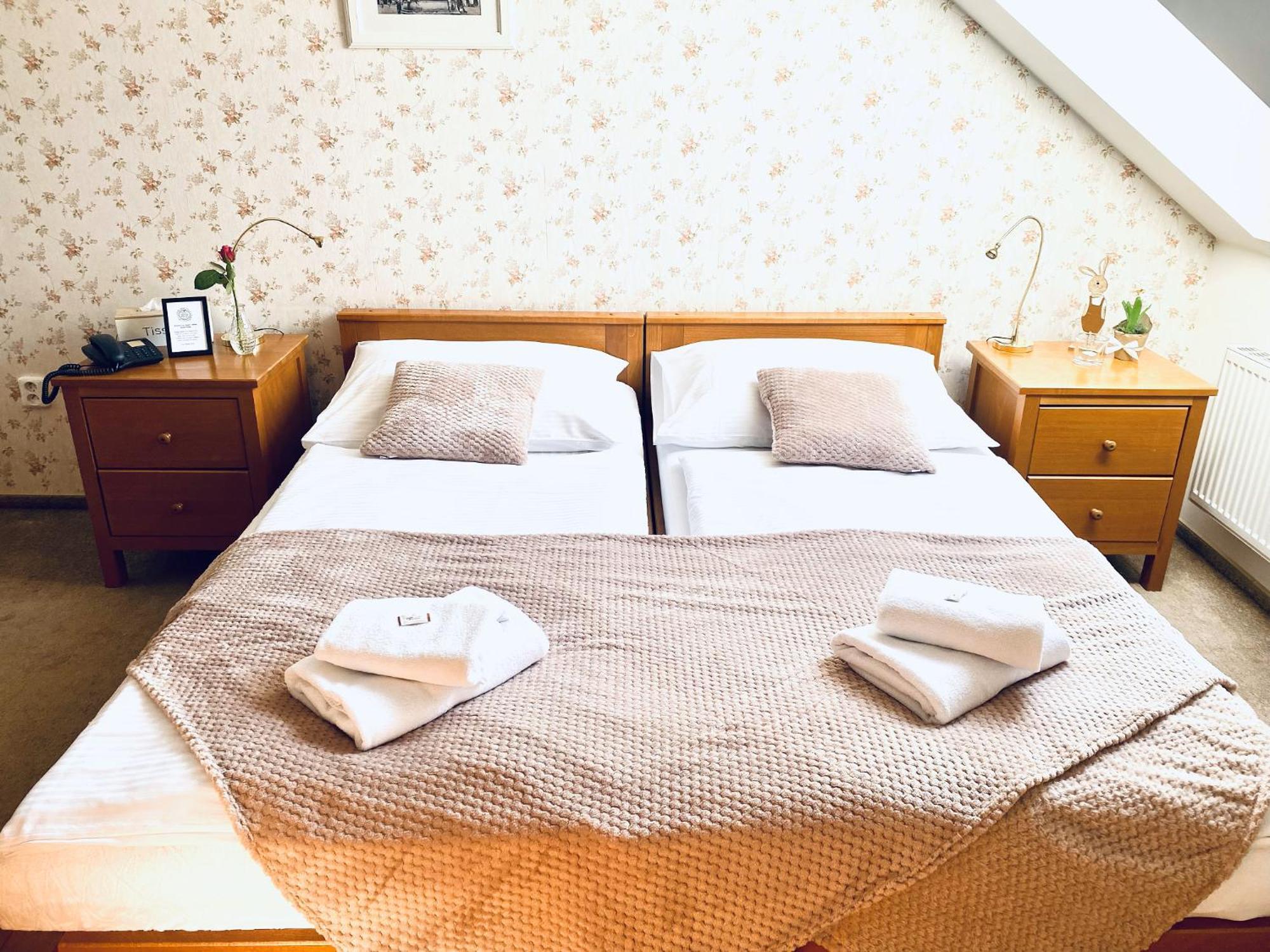 Hotel Posta Sobotka Eksteriør bilde